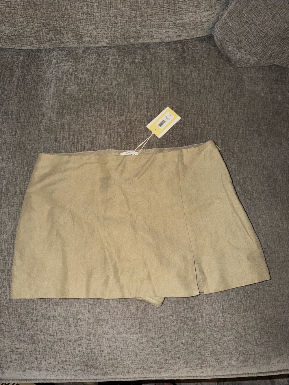 NWT Wilfred Martini Olive Daphne Skort